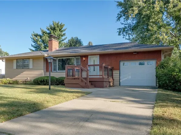 9722 E 34th St, Independence, MO 64052