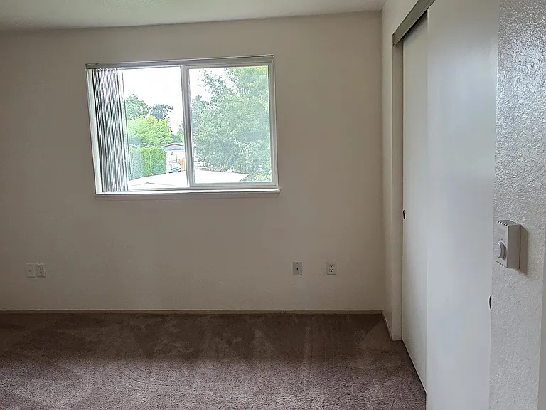 Brittany Crossing Apartments — Photo 30