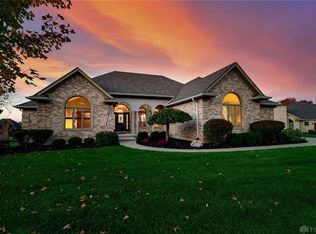 2782 Ash Ridge Dr, Dayton, OH 45434