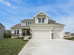 10622 N Mulberry St, Kansas City, MO 64155