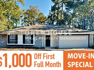 84 N Woodstock Circle Dr, Spring, TX 77381