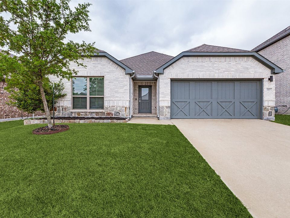 1st image of 140 Chase Creek Dr