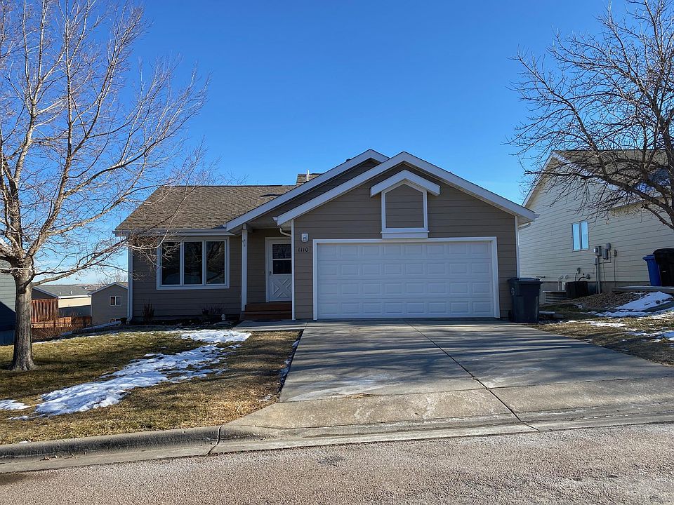 Nice lot with walk-out basement in rear.