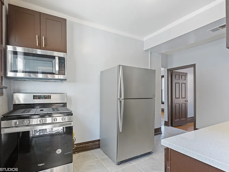 7836 S Sangamon St — Photo 1