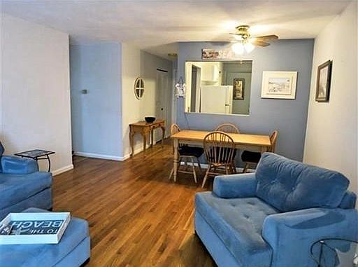 5th image of 700 Governors Dr APT 34