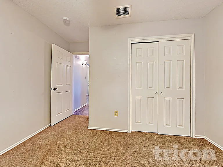 2537 Rialto Way — Photo 12