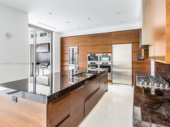 5th image of 800 S Pointe Dr APT 2103