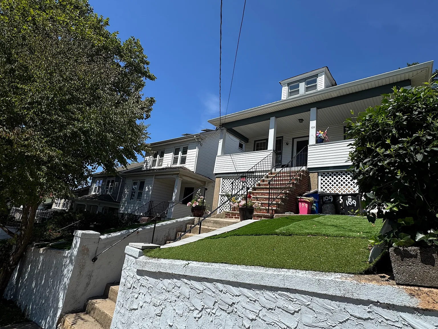 3 bed, 1.5 bath, 1872 sqft, $3,000 — Photo 2