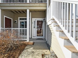 42 Bradford Commons Ln #42, Braintree, MA 02184