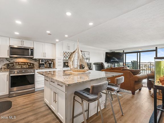 5th image of 1080 Saint Joseph St APT 4C