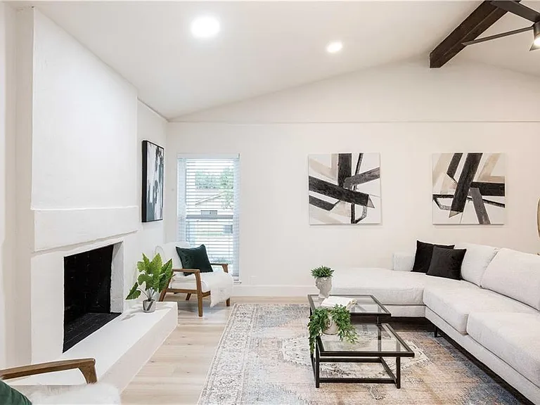 2508 Aldford Dr — Photo 4