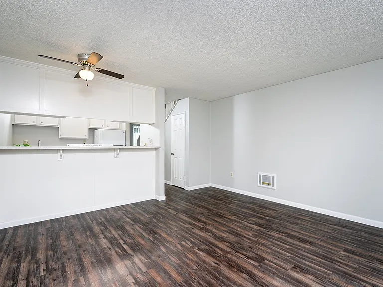 Point Loma Bay Apartments | Coastal Living Near the Beach — Photo 144