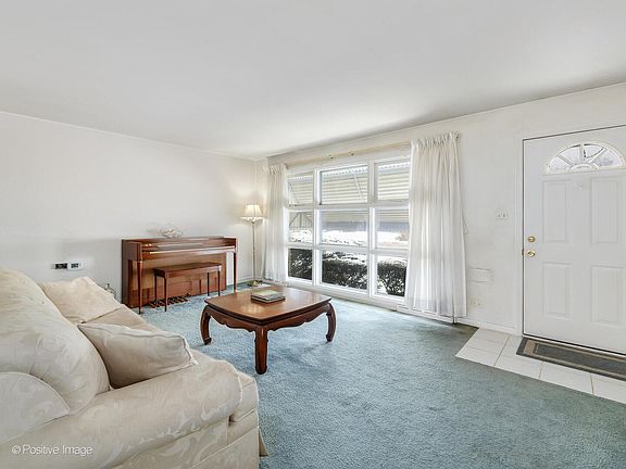 3rd image of 413 N Ridgeland Ave