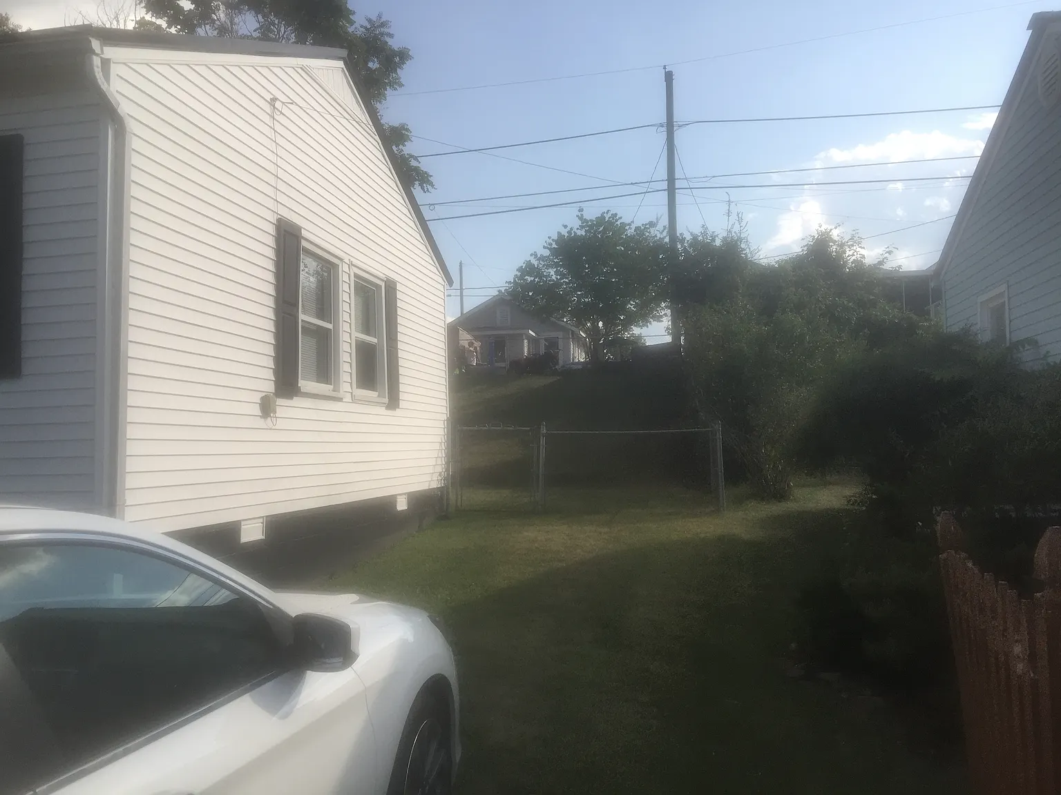 1421 Holyoke St — Photo 2