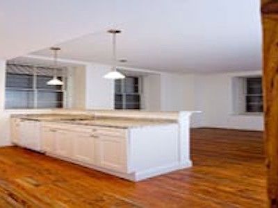 2nd image of 105 E Wells St APT D451