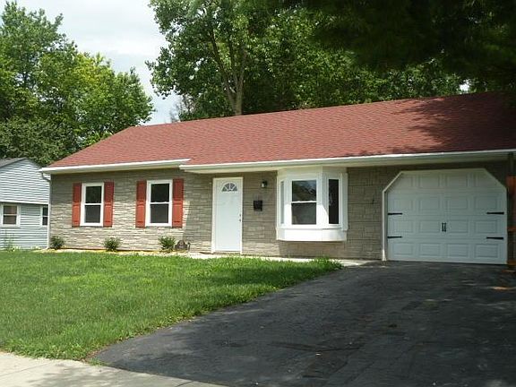 2nd image of 900 Belford Ave