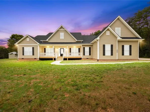 4669 Grooms Rd, Reidsville, NC 27320