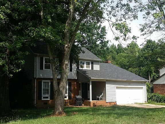 3rd image of 7032 Marlbrook Dr
