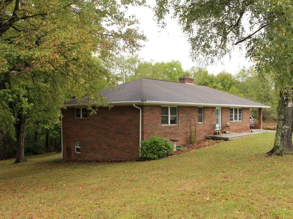 654 Holly Dr, Summersville, WV 26651