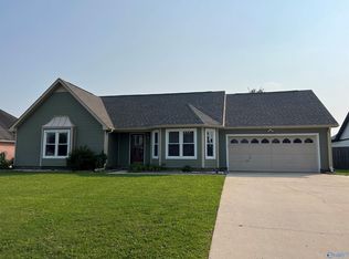 1731 Nottingham Dr SW, Decatur, AL 35603