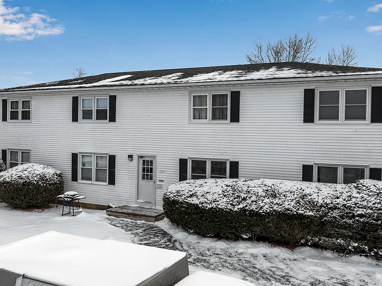 1177 York St #1 — Photo 15