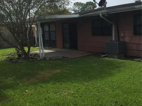 4911 Warren Dr, New Orleans, LA 70127