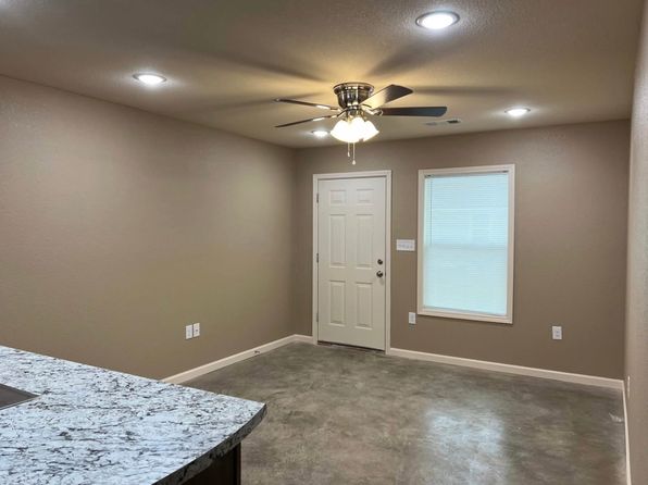 709 Pershing St #3