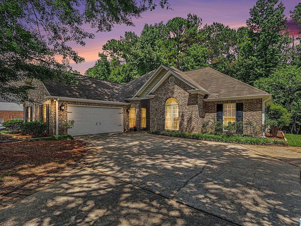 1st image of 160 Lake Forest Way