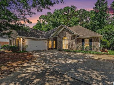 160 Lake Forest Way, Alabaster, AL, 35114