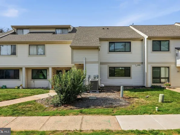 804 Independence Dr #292, Harleysville, PA 19438
