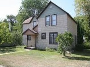 310 3rd St SE, Perham, MN 56573