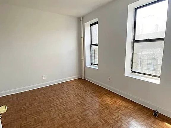 5th image of 2224 Amsterdam Ave #63