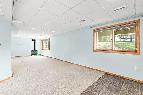 1065 Barney St — Photo 47