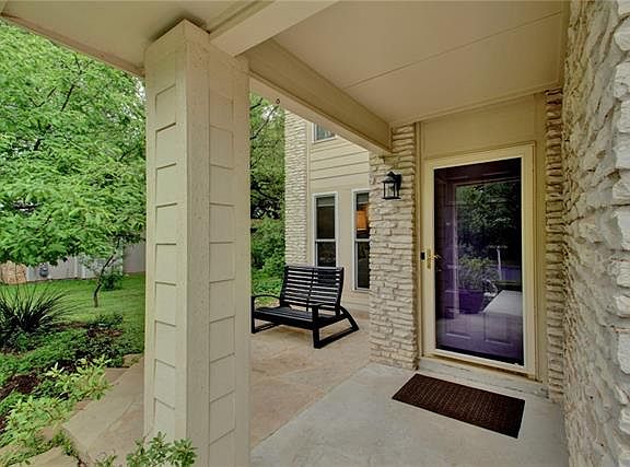 4th image of 11505 Heathrow Dr
