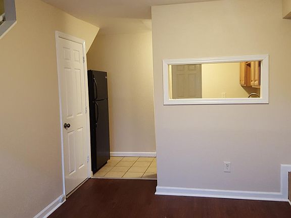 4th image of 2509 S 12th St