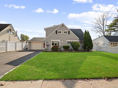 341 Red Maple Drive S, Wantagh, NY, 11793