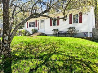 206 Treetop Ave, Springfield, MA 01118