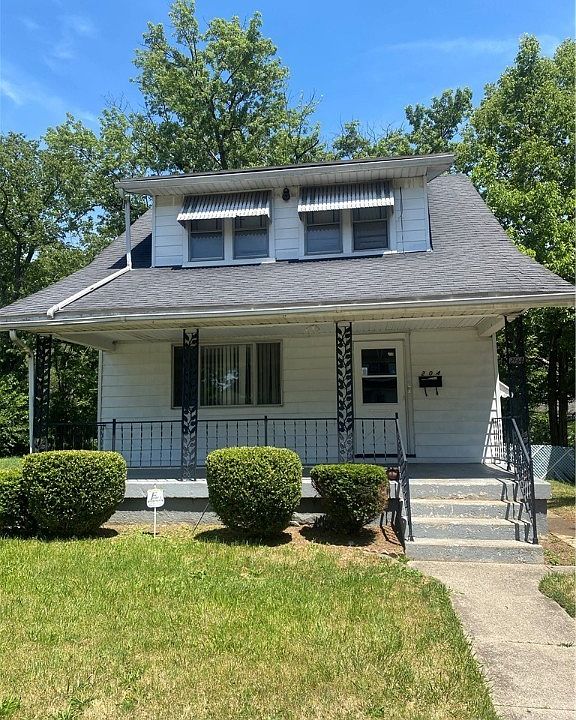 1st image of 204 Lorenz Ave