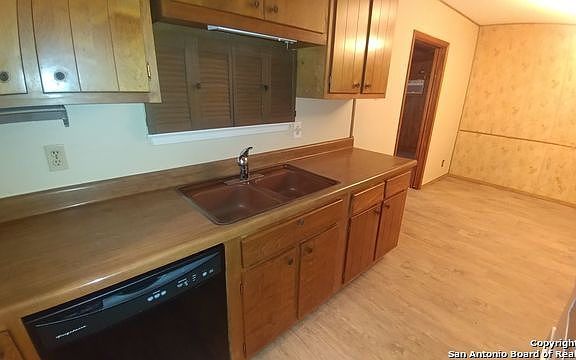 5th image of 6279 Cedar Valley Dr