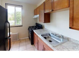 2826 Hartford St SE #204, Washington, DC 20020