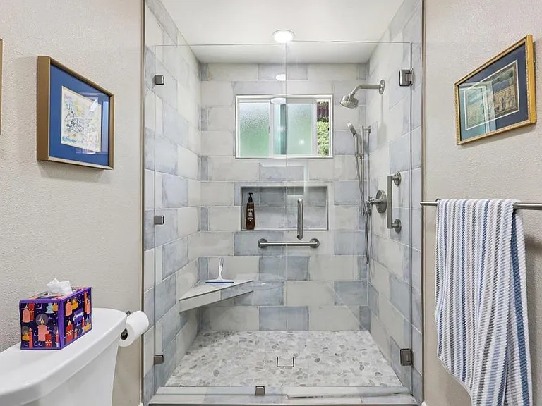 1767 Woodbine Pl — Photo 26