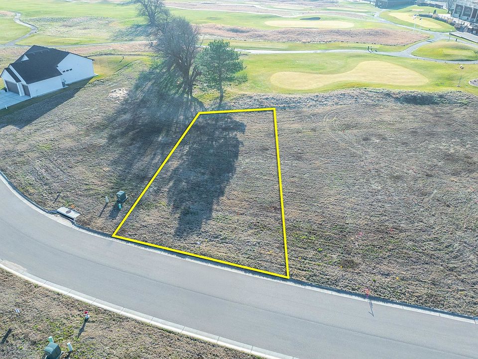 1st image of 900 N Speyside Cir