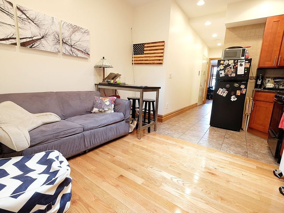 1st image of 526 6th Ave APT 3