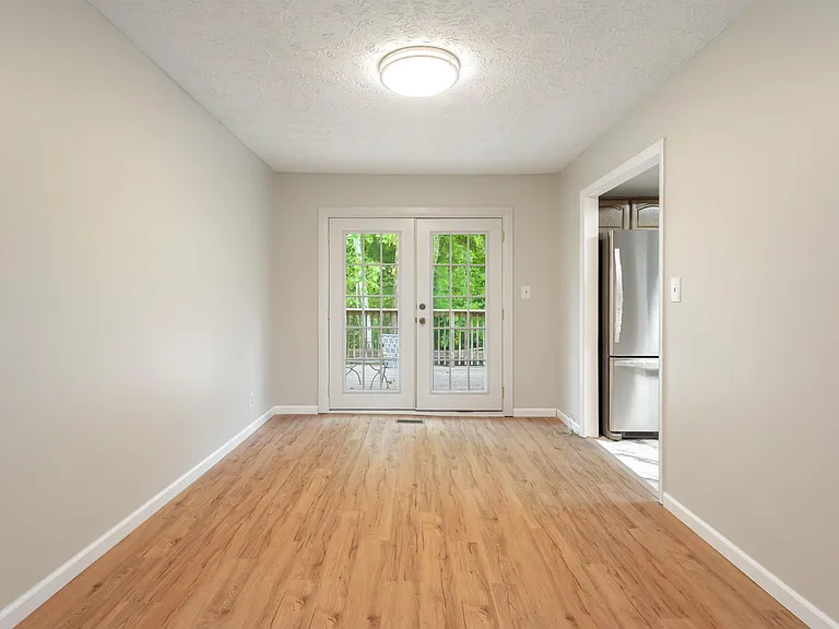 1908 Plumb Creek Cir — Photo 6