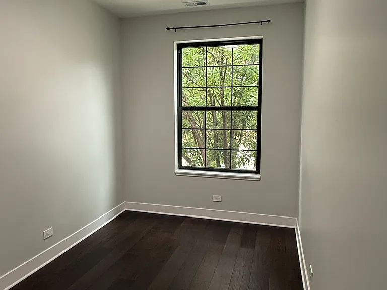 2440 W Iowa St #2 — Photo 23