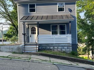 531 W End Ave, Coraopolis, PA 15108