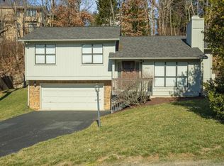2511 Hollowdale Dr, Roanoke, VA 24018