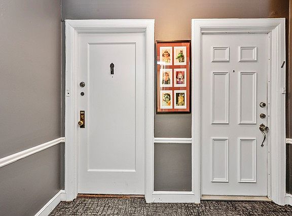 3rd image of 415 W Aldine Ave APT 7A