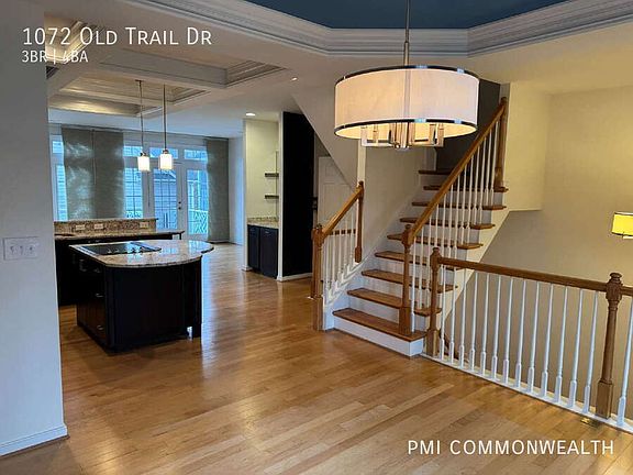 3rd image of 1072 Old Trail Dr