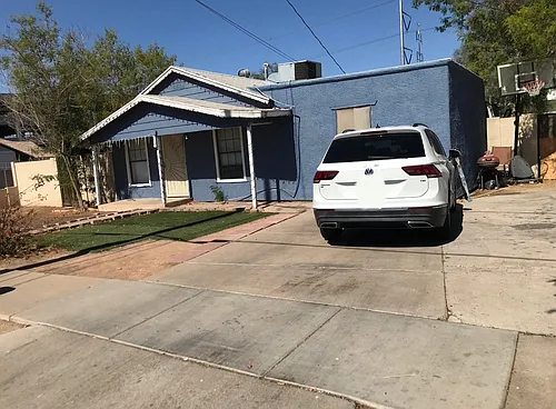 106 E Vaughn Ave Photo 1